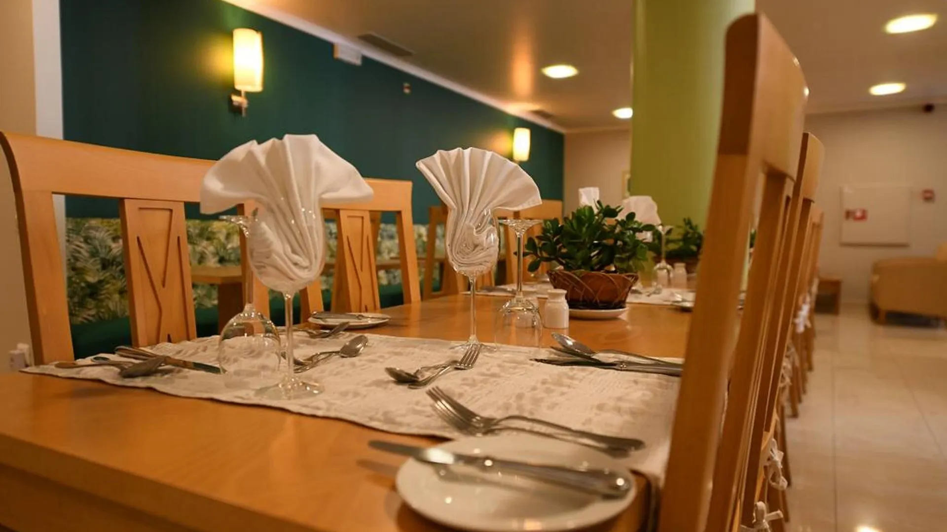 Hotel Do Campo Ribeira Brava 4*,